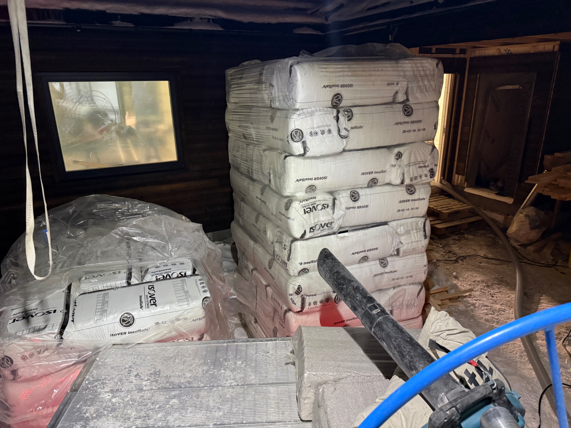 Loftisolering Harstad  - Bilde