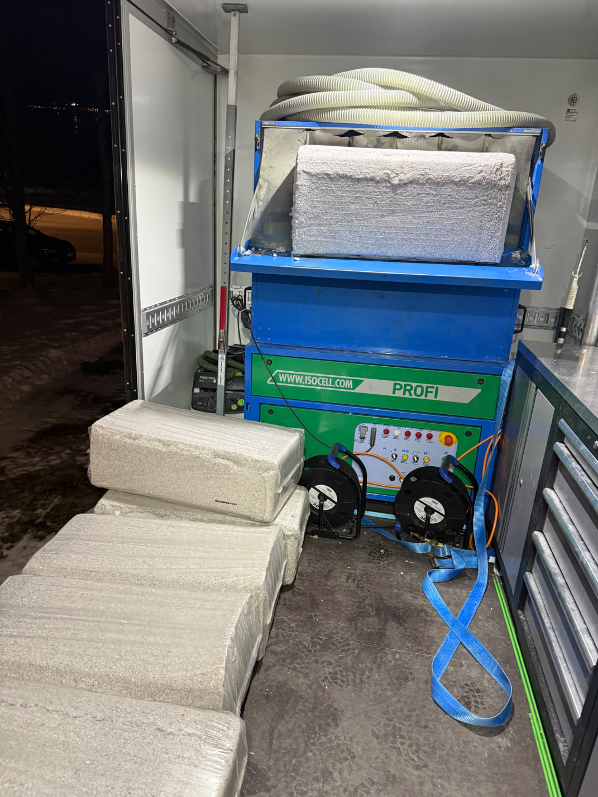 Loftisolering av 120 års gammelt hus - Bilde